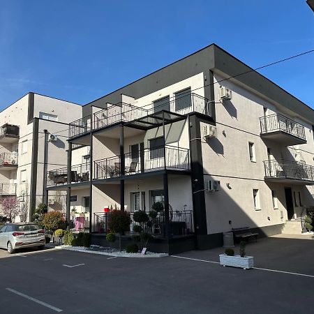 Apartment Aura Белград Екстер'єр фото