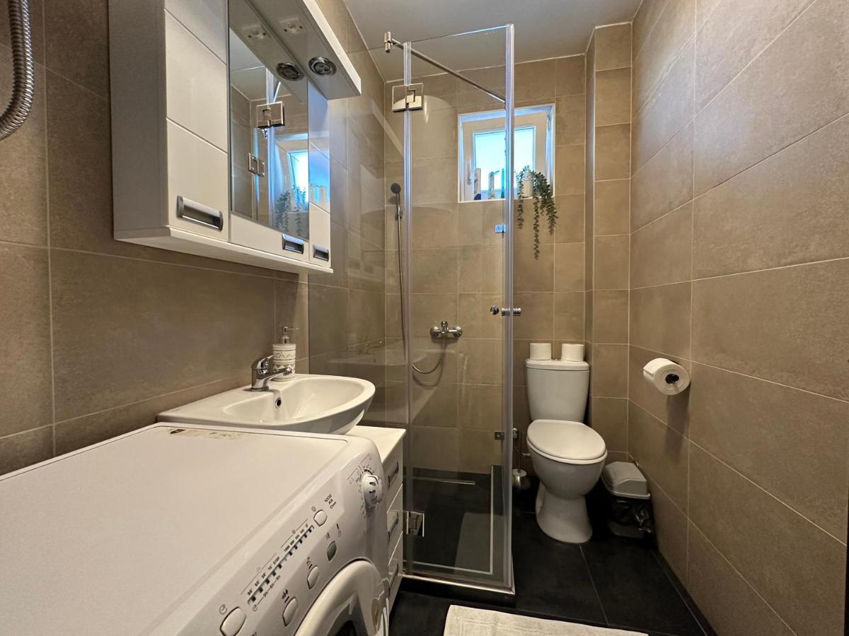 Apartment Aura Белград Екстер'єр фото